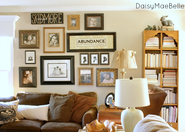 Decorating a family room @ DaisyMaeBelle