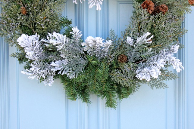 Make A Christmas Wreath